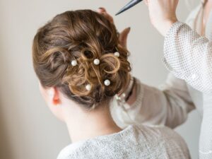 Short Curly Bridal Hair: Embrace Your Natural Curls on Your Big Day