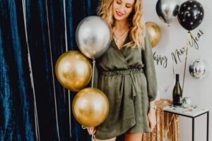 New Year’s Eve Outfit Ideas for However You’re Celebrating